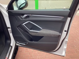 Audi RSQ3 Audi RSQ3 TFSI 400PK pano full opties - afbeelding nr 54