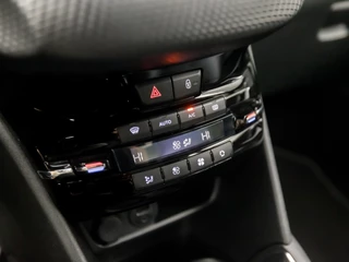Peugeot 208 Peugeot 208 1.2 PureTech Sport (PANORAMADAK, APPLE CARPLAY, GROOT NAVI, CAMERA, CLIMATE, SPORTSTOELEN, GETINT GLAS, CRUISE, NIEUWSTAAT) - afbeelding nr 10