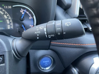 Toyota RAV4 Toyota RAV4 2.5 Hybrid AWD Adventure | Pano | JBL | Treeplanken | 360 camera - afbeelding nr 17