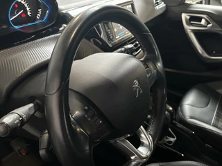 Peugeot 2008 Peugeot 2008 1.2 110 pk Allure | Pano | Clima | Cruise | CarPlay | Stoelverw. | PDC | 16