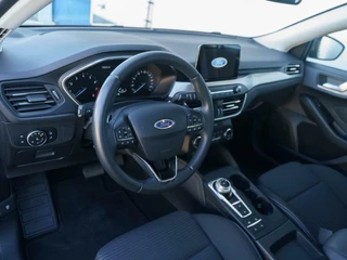 Ford Focus Ford Focus Wagon 1.0 EcoBoost 125pk Automaat Titanium Business | Navigatie | Winterpakket | Adaptive cruise - afbeelding nr 4