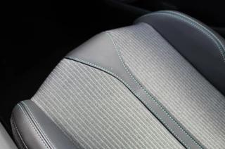 Peugeot 3008 Peugeot 3008 1.6 HYbrid 225 Allure | Navigatie | Led | Bluetooth | Camera | All-Season - afbeelding nr 23