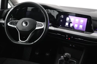 Volkswagen Golf Volkswagen Golf 1.0 TSI Life (PARKEERSENSOREN, CAMERA, SFEER, CRUISE CONTROL ADAPTIEF, PARKEERSENSOREN, NAVIGATIE, NL-AUTO) - afbeelding nr 3