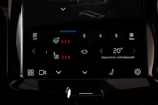 Volvo XC60 Volvo XC60 2.0 T6 Plug-in hybrid AWD Plus Dark | S/K-Panodak | Dig. Cockpit | Adapt. Cruise | Memory Stoelen | Elek. Klep | Stoel-+stuurverw. | 360 Camera | Harman/Kardon | NAV+App. Connect | LM 19
