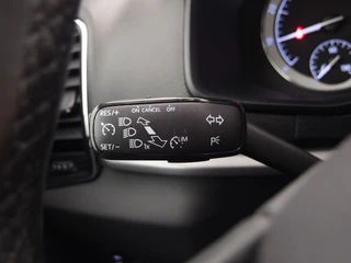 Škoda Karoq CAMERA / STOELVERW / CARPLAY / NAVI / CLIMA / PDC / NL-AUTO - afbeelding nr 38