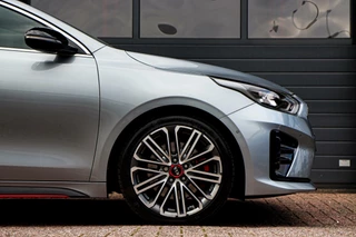 Kia ProCeed Kia ProCeed 1.6 T-GDI GT /LED/PANODAK/STUUR+STOELVERW./CAMERA/KEYLESS/JBL-SOUND/MEMORY! - afbeelding nr 21