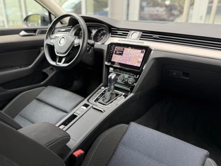 Volkswagen Passat Volkswagen Passat Variant 1.4 TSI GTE Highline Trekhaak|Ad.Cruise|Cam|Carplay|Memory - afbeelding nr 2