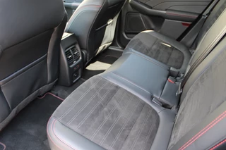 Ford Kuga Ford Kuga 2.5 PHEV ST-Line X | Trekhaak | Black Pack | BLIS | B&O | Navigatie - afbeelding nr 32