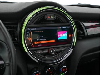 MINI Electric (INCL-BTW) Aut. *PANO | FULL-LEATHER | HEAD-UP | FULL-LED | HARMAN/KARDON-SOUND | KEYLESS | CAMERA | SPORT-SEATS | NAVI-FULLMAP | HEATED-SEATS | AMBIENT-LIGHT | DAB | DIGI-COCKPIT | 17