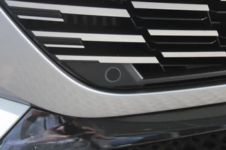 Peugeot 208 Peugeot 208 1.2 100PK ALLURE | CAMERA VOOR + ACHTER | KEYLESS ENTRY/START | DODEHOEK DETECTIE | NAVIGATIE | DRAADLOZE APPLE CARPLAY/ANDROID AUTO | PARKEERSENSOREN VOOR + ACHTER | ADAPTIVE CRUISE CONTROL | DAB+ RADIO | LED KOPLAMPEN | - afbeelding nr 22