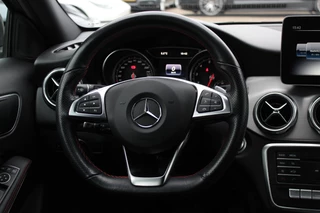 Mercedes-Benz GLA Mercedes-Benz GLA 180 Business Solution AMG / Camera / Apple CarPlay / Half leder / 19'' / Navigatie / Stoelverwarming / Cruise Control - afbeelding nr 17