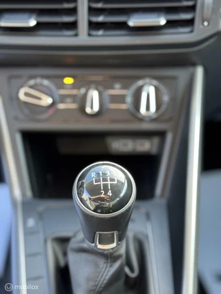 Volkswagen Polo Volkswagen Polo 1.0 TSI Comfortline Business - afbeelding nr 20