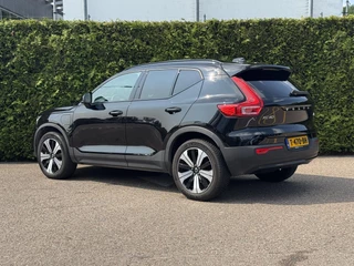 Volvo XC40 Volvo XC40 T5 Plug-in hybrid Ultimate Dark | Trekhaak | Pilot Assist | All-Season | H&K Audio | Camera - afbeelding nr 2