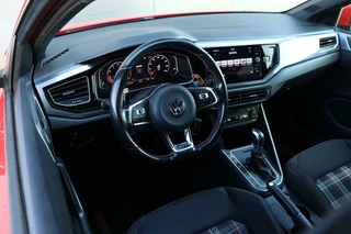 Volkswagen Polo Volkswagen Polo 2.0 TSI GTI / DSG / ACC / CarPlay / Milltek / Virtual Cockpit / 18