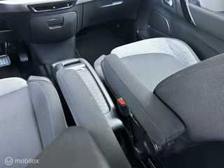 Citroën C4 Picasso Citroen C4 Picasso 1.2 PureTech Automaat Trekhk Carplay Achterklep-elektrisch - afbeelding nr 45