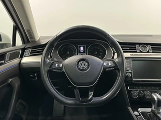 Volkswagen Passat Volkswagen Passat Variant 1.4 TSI GTE Highline|Leer|Pano| - afbeelding nr 21