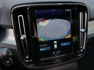 Volvo XC40 Volvo XC40 1.5 T3 157pk Momentum Business Pack Connect | Origineel NL | Navi | Clima | Adap. Cruise | Panorama Schuifdak | Led Koplampen | Pdc V+A+Camera | Rijstrook+Licht+Regensenor | 18''lm - afbeelding nr 15