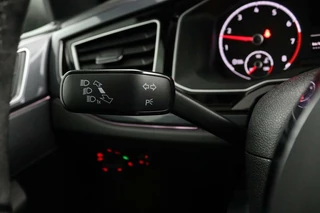 Volkswagen Polo Volkswagen Polo 1.0 TSI R-Line | Adaptive Cruise | Airco | - afbeelding nr 19