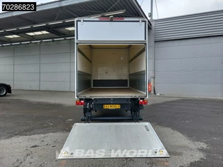 MAN TGE MAN TGE 3.140 Laadklep Automaat Airco Cruise Camera Euro6 Meubelbak Koffer 20m3 Airco Cruise control - afbeelding nr 3
