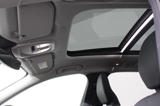 Volvo XC60 Volvo XC60 2.0 T6 Plug-in hybrid AWD Plus Dark | DEMO ! | Volvo XC60 2.0 Recharge T6 AWD Plus Dark | Nieuw ! | Leder | Navigatie | Google | Harman Kardon | Panorama dak | Lichtmetalen Velgen 19