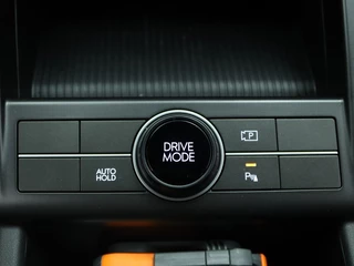 Hyundai Kona Hyundai Kona Electric Comfort 65.4 kWh | Navigatie | Camera | Cruise control - afbeelding nr 44