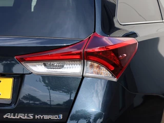 Toyota Auris Toyota Auris Touring Sports 1.8 Hybrid Executive | Half Leder | Park-Assist | LED Koplampen - afbeelding nr 28