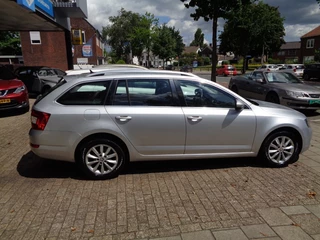 Škoda Octavia Škoda Octavia 1.2 TSI GRT AMB BNS - afbeelding nr 13
