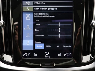 Volvo V60 Volvo V60 T8 PLUG-IN HYBRID AWD R-DESIGN SCHUIFDAK HEAD-UP DISPLAY HARMAN - afbeelding nr 29