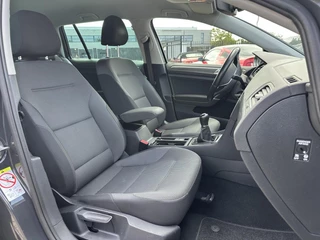 Volkswagen Golf Volkswagen Golf 1.0 TSI Comfortline Adaptive Cruise Carplay Navi Climate Trekhaak - afbeelding nr 18