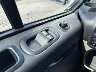 Ford Transit Custom Ford Transit Custom 290 2.0 TDCI L1H1 Limited DC 170pk Zuid | Dubbele Cabine | Automaat | Leer | Stoelverwarming | Camera achter | Dubbele schuifdeur | - afbeelding nr 22