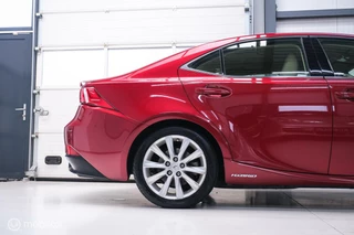 Lexus IS Lexus IS 300h Luxury Line | Dealer OH | Camera | Stoel + stuurwiel verwarming | Clima | LED | rijklaarprijs | - afbeelding nr 36