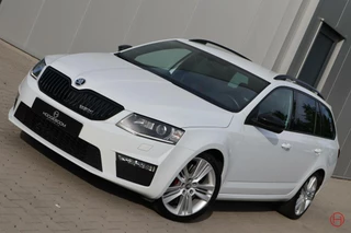 Škoda Octavia Skoda Octavia Combi 2.0 TSI RS DSG 220 PK / 1e eig / Stoelverwarming / Cruise / Xenon - afbeelding nr 39