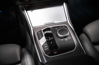 BMW 3 Serie BMW 3-serie 330e xDrive Touring Hybrid | Vol | M Sport | Panodak | H&K | Innovation | 19 inch | - afbeelding nr 47