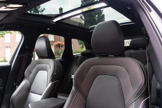 Volvo XC60 Volvo XC60 2.0 B4 R-Design Pano / Memory / 360 - afbeelding nr 20
