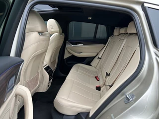 BMW X4 BMW X4 xDrive20i Sport P-dak Leder Navi LED HUD Camera E.Trekhaak - afbeelding nr 17