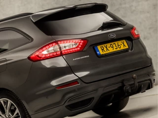 Ford Mondeo Ford Mondeo Wagon 1.5 ST Line 161Pk (APPLE CARPLAY, GROOT NAVI, STOELVERWARMING, GETINT GLAS, SPORTSTOELEN, TREKHAAK, PARKEERSENSOREN, NIEUWE APK, NIEUWSTAAT) - afbeelding nr 13