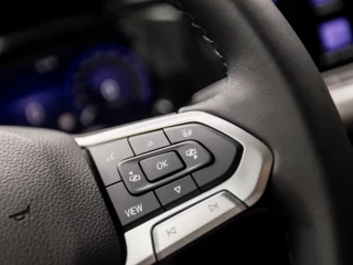 Volkswagen Golf Volkswagen Golf Variant 1.0 TSI Luxury Sport (APPLE CARPLAY, GROOT NAVI, SFEERVERLICHTING, STUUR/STOELVERWARMING, SPORTSTOELEN, KEYLESS, PARKEERSENSOREN, NIEUWSTAAT) - afbeelding nr 22