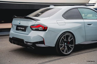 BMW 2 Serie BMW 2-serie Coupé M240i xDrive | Schuifdak | M-sportstoelen | M Perf | HUD | Active cruise | Eibach | Rijdersauto Edition - afbeelding nr 39
