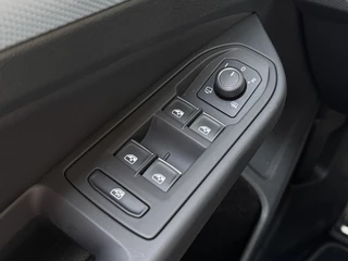 Volkswagen Golf Volkswagen Golf 1.5 TSI LIFE CAMERA/TREKHAAK/LED VW-LOGO - afbeelding nr 21