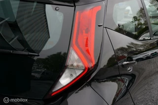 Toyota Aygo Toyota Aygo 1.0 VVT-i X-play Airco Apple/Android Camera Tof! - afbeelding nr 26