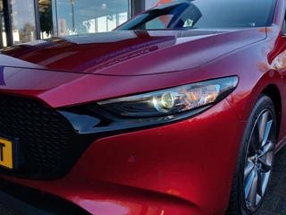 Mazda 3 2.0 e-SkyActiv-X M Hybrid 180pk Comfort | BOSE Sound | Navi | Apple Carplay+Android Auto | Clima | Adap. Cruise | Head-Up | Keyless Entry | Pdc V+A+Camera | Stuur+Stoelverwarming | 18''lm - afbeelding nr 50
