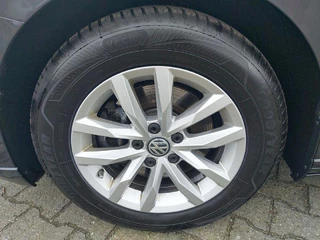 Volkswagen Passat Volkswagen Passat Variant 1.5 TSI Comfort Business Automaat, airco,cruise,navigatie,trekhaak,parkeersensoren, - afbeelding nr 23