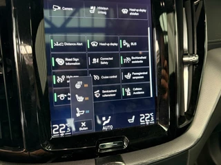 Volvo XC60 Volvo XC60 2.0 T8 TE AWD R-Design|Massage|HUD|Pano|B&W|Trekhaak - afbeelding nr 21