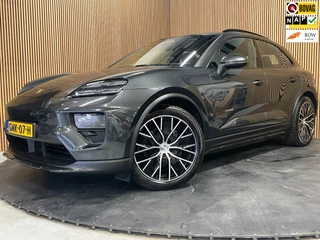 Porsche Macan 4 100 kWh|100%SOH|ACC|VULKANGRAU|VOLLEDER|MEMORY|CAMERA|CARPLAY|STOELVERWARMING|21INCH|NAP|NL|INCL.BTW|1e EIGENAAR|
