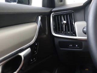 Volvo V90 Volvo V90 T6 AWD Ultra Dark | Trekhaak | Panoramadak | 360° Camera | - afbeelding nr 32