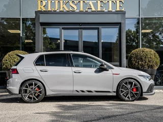 Volkswagen Golf Volkswagen Golf 2.0 TSI GTI Clubsport|PANO|HEAD-UP|ACC|NARDO - afbeelding nr 4