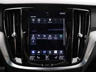 Volvo V60 Volvo V60 T8 PLUG-IN HYBRID AWD R-DESIGN SCHUIFDAK HEAD-UP DISPLAY HARMAN - afbeelding nr 27