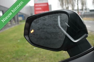Toyota RAV4 Toyota RAV4 2.5 Hybrid AWD Style BI-TONE CAMERA/LANE ASSIST/STUURW/STOELVW/ETC.! - afbeelding nr 25