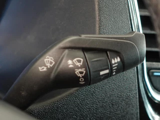 Ford Transit Custom Ford Transit Custom 300 2.0 TDCI L2H1 Limited Dubbele Cabine Automaat Navigatie Airco 2 Schuifdeuren Trekhaak PDC  Carplay  DAB - afbeelding nr 23