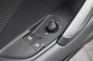 Audi TT Audi TT 1.8 TFSI Pro Line 180pk / 20 Inch LM / Navi / Xenon / Sportuitlaat / PDC - afbeelding nr 21